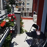 Poli's Casa Blanca