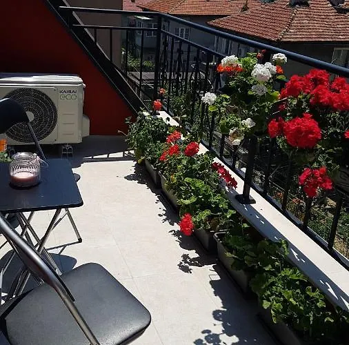 Daire Poli's Casa Blanca Varna